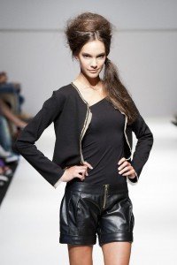 Angel of Pleasure SS 2012 - ©Angel of Pleasure Ledershorts schwarz - Sommermode 2012 AOP